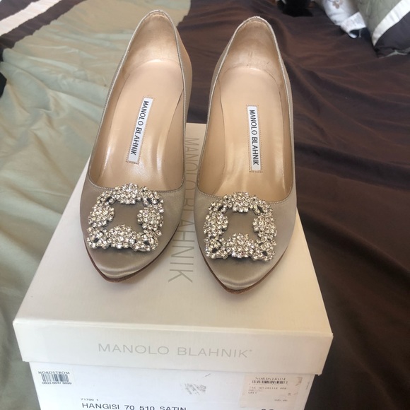 ❌SOLD❌ Manolo hangisi satin light grey size 36 - Picture 3 of 6